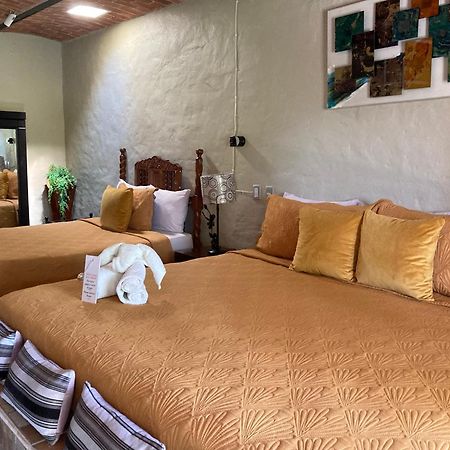 Bed and Breakfast Casa De La Abuela Ajijic Exteriér fotografie